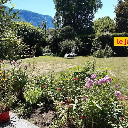 Rest In A Garden Homestay